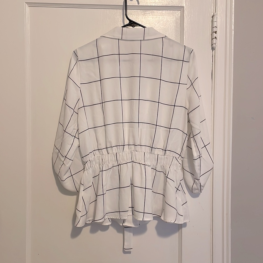 Never worn - Picture 2 of 3